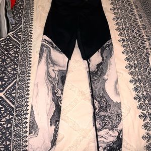 Marble leggings